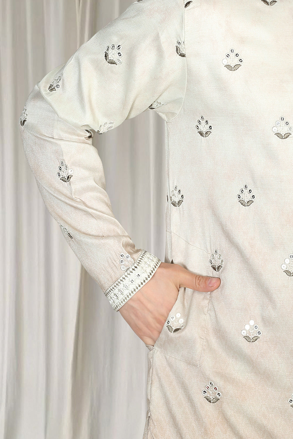 Bahaar Printed Embroidered Kurta With Back Elastic Pants
