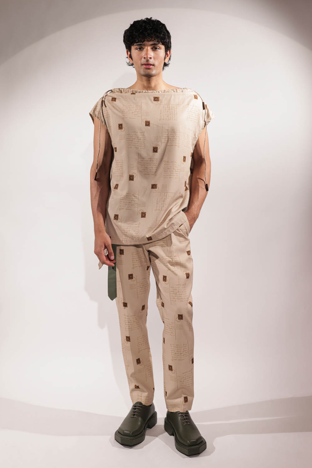 Beige Postcard print Dust Bag Top