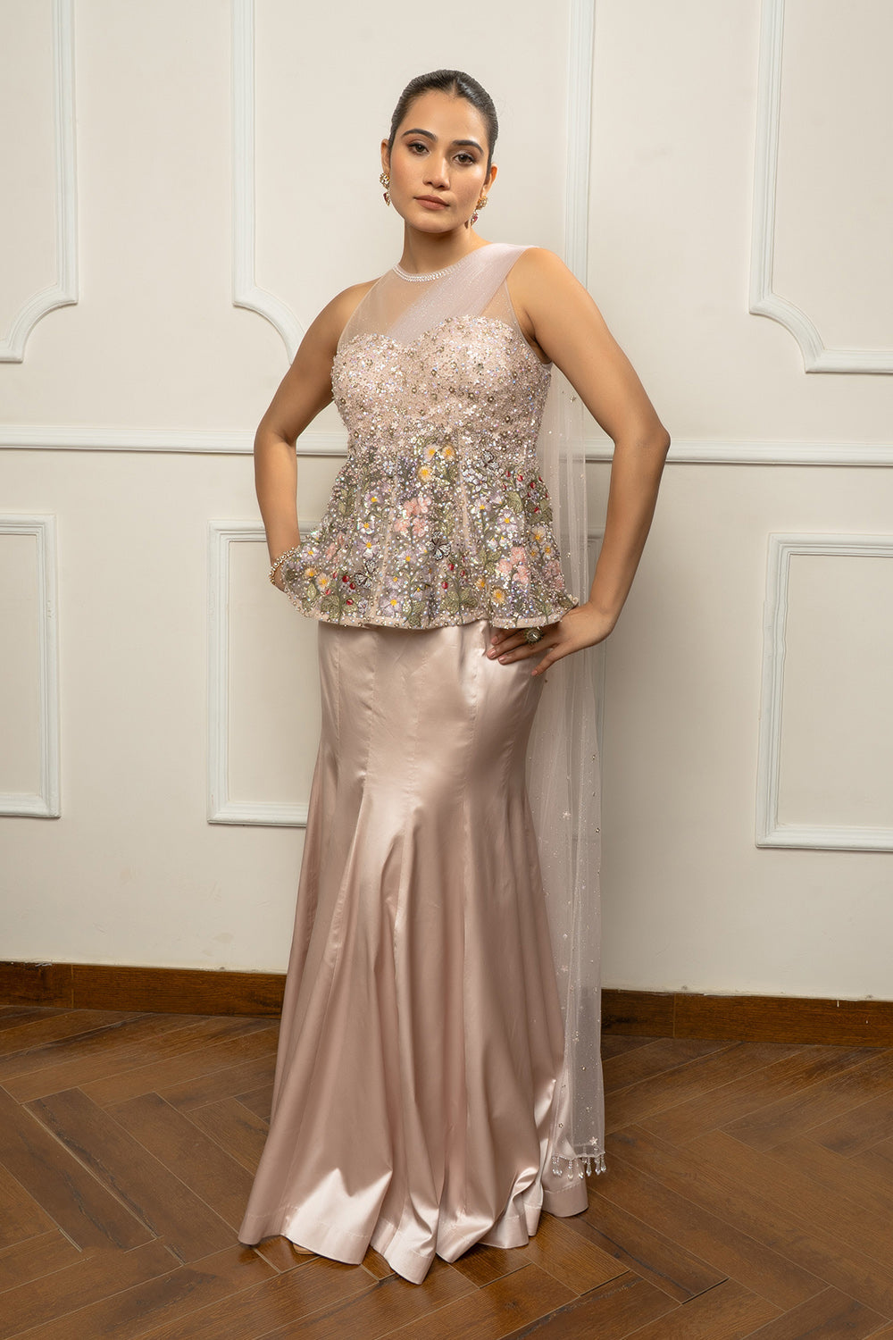Biege embroidered top with skirt
