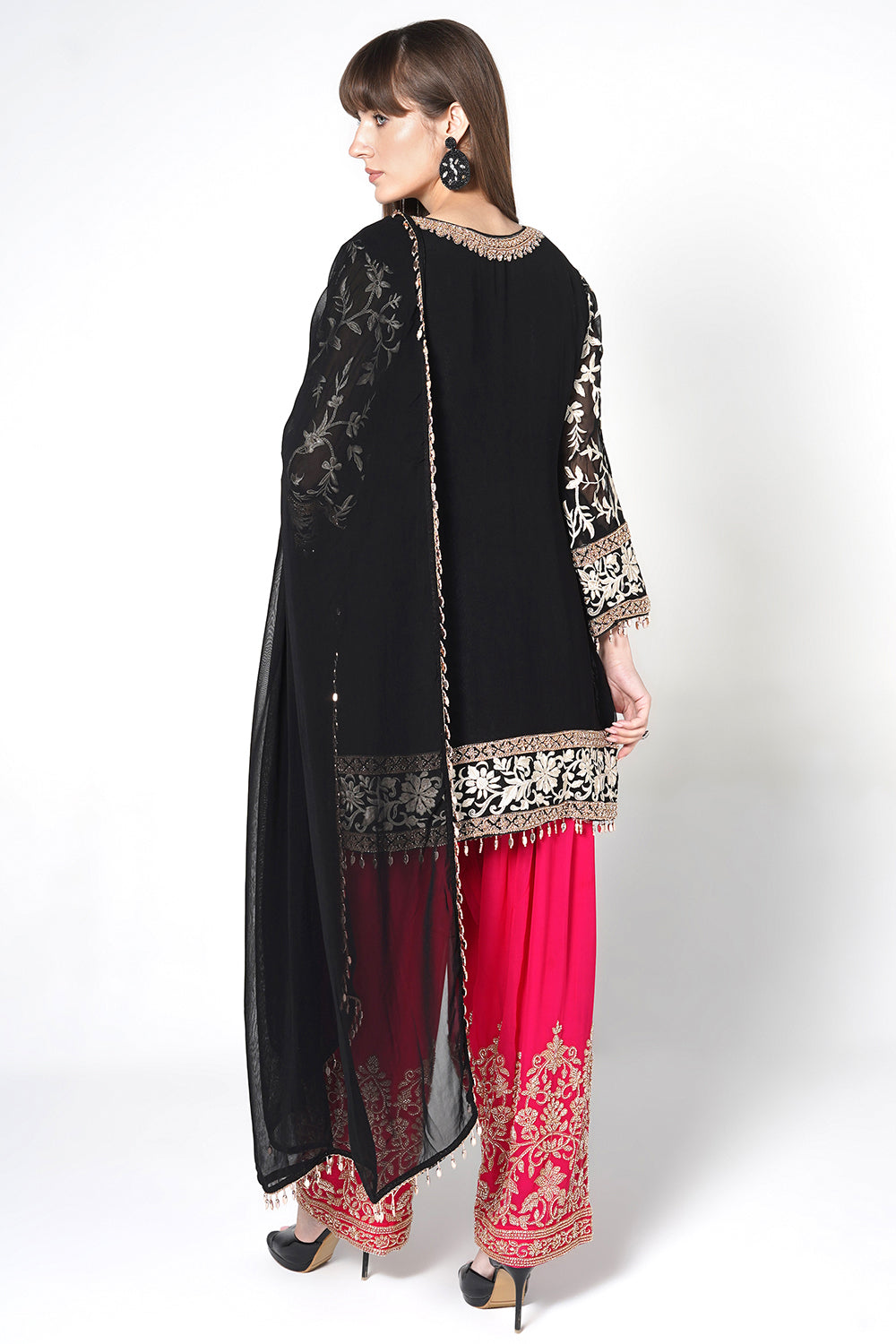 Black Georgette Kurta Set With Contrast Magenta Pink Embroidered Straight Pants