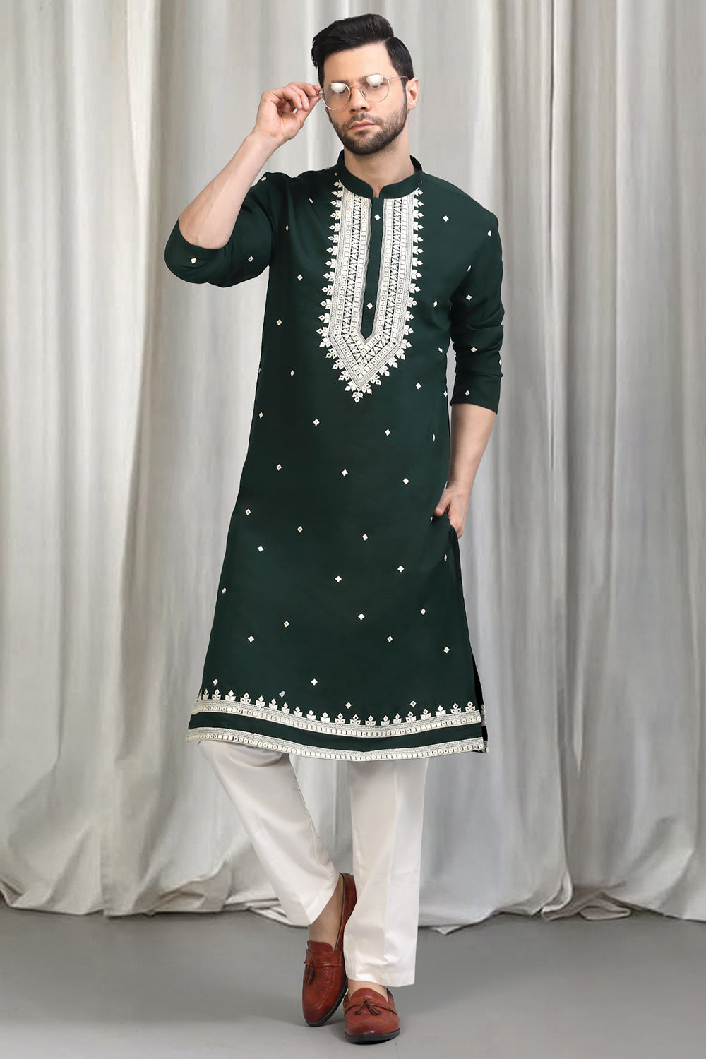 Classic Embroidered Kurta With Back Elastic Pants