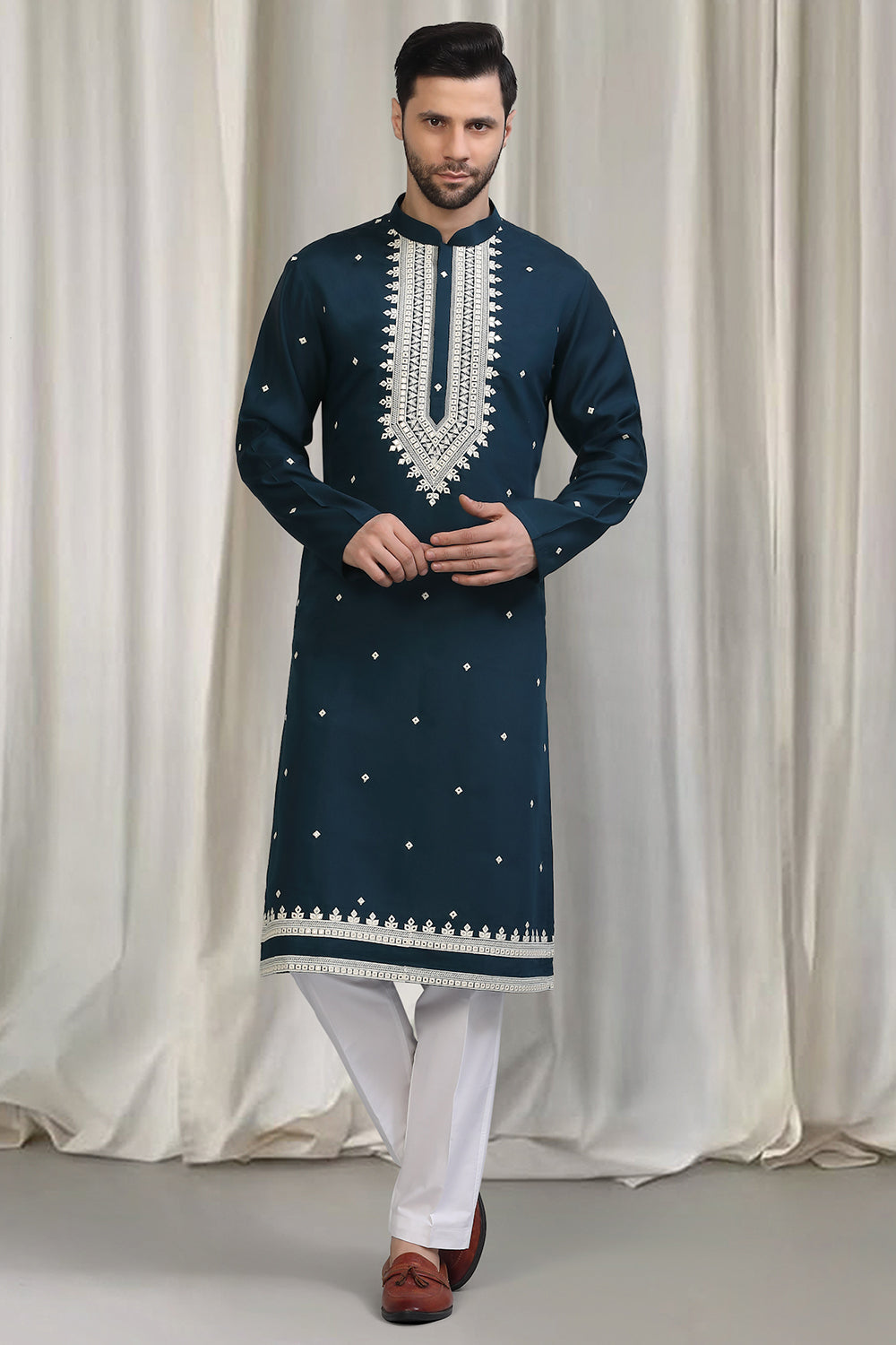 Classic Embroidered Kurta With Back Elastic Pants