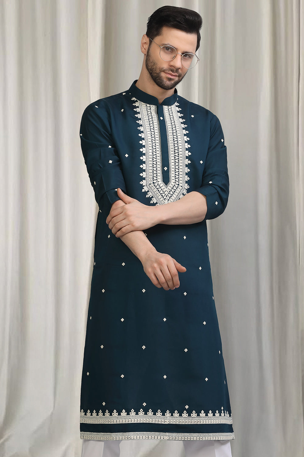 Classic Embroidered Kurta With Back Elastic Pants