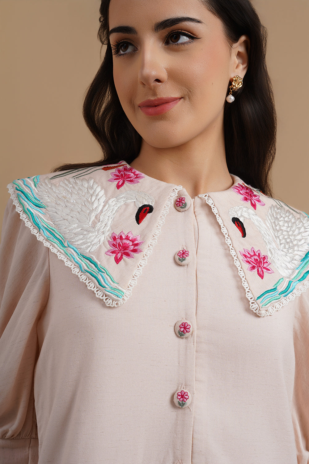 Dress Embroidered With Thread Scenery Embroidery