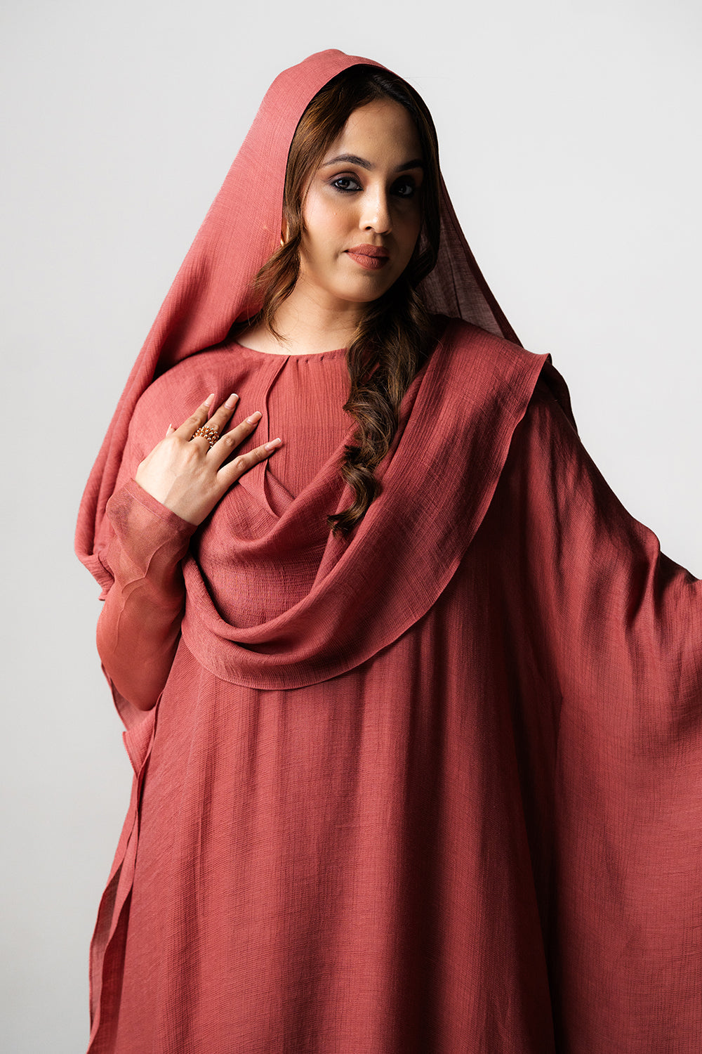 Elegant Flowy Chiffon Kaftan In Dusty Rose