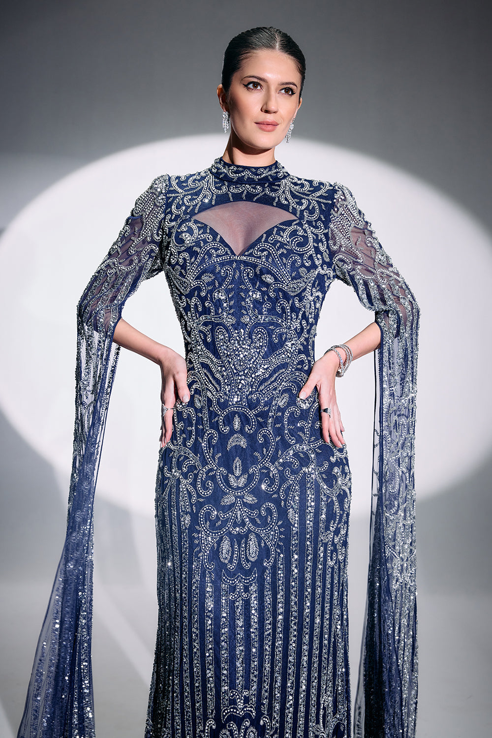 Elizabeth Maxi