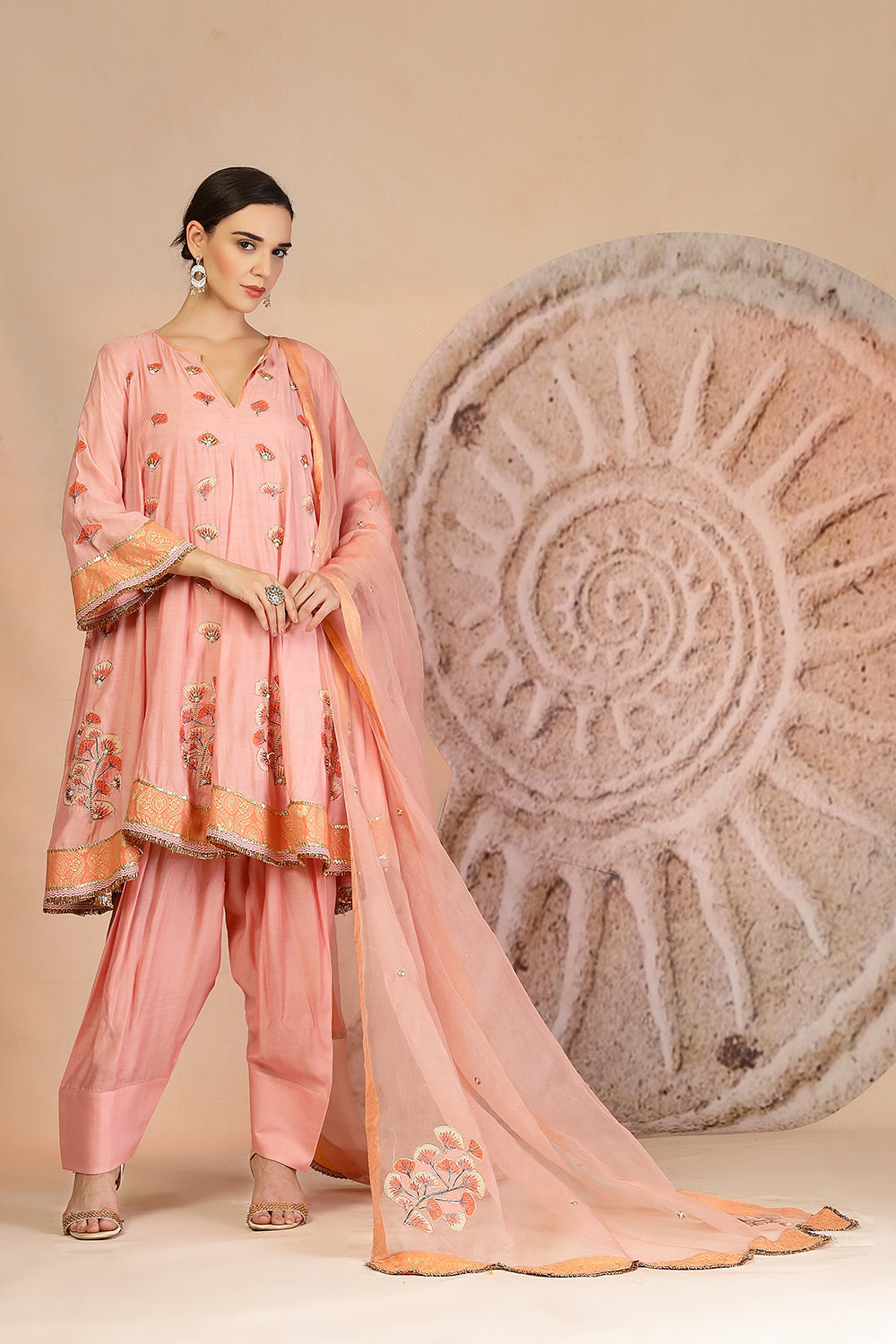 Floral Applique Kurta Set in Powder Pink with Organza Dupatta & Farsi Salwar