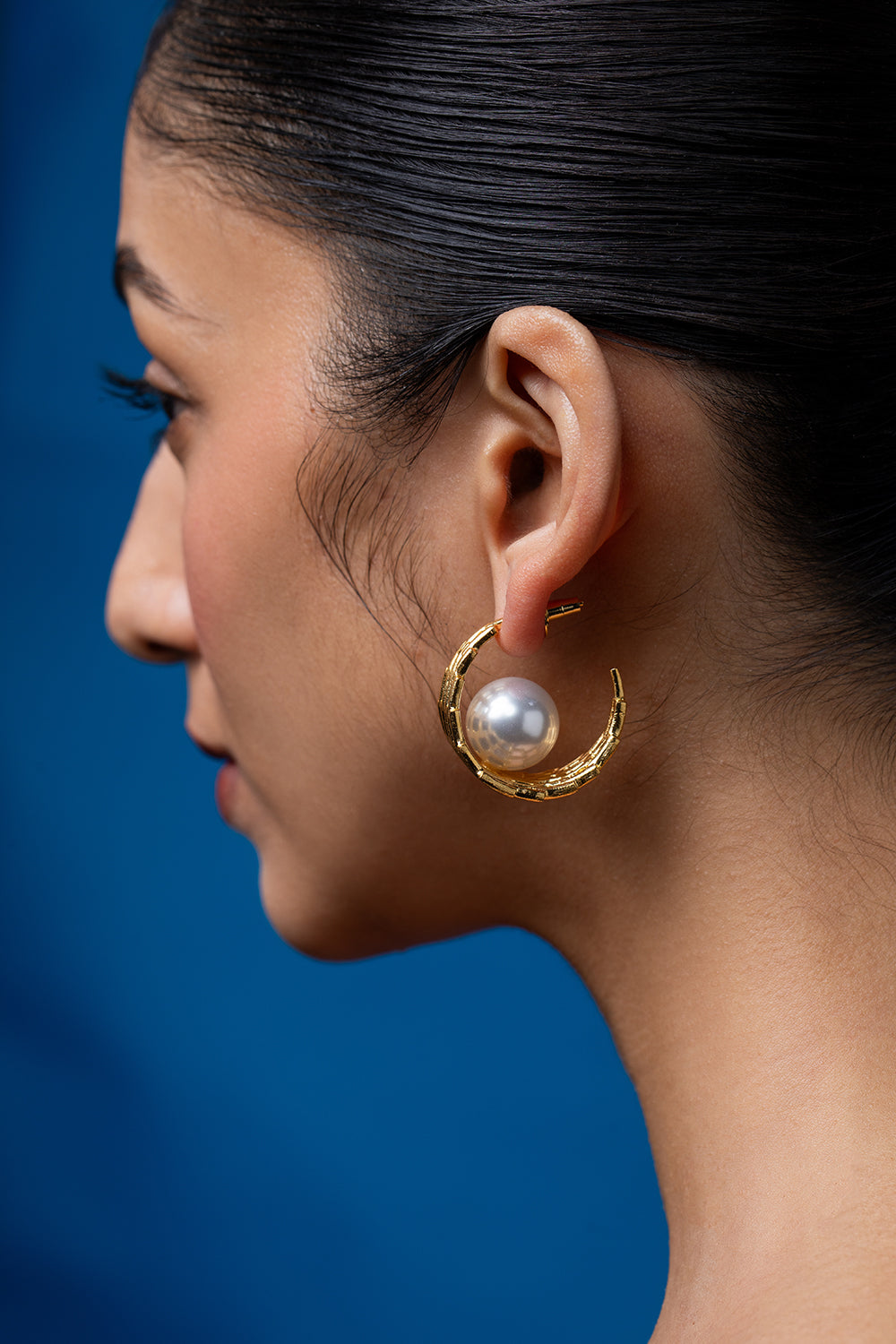 Golden Textured Baroque Pearl Hoops