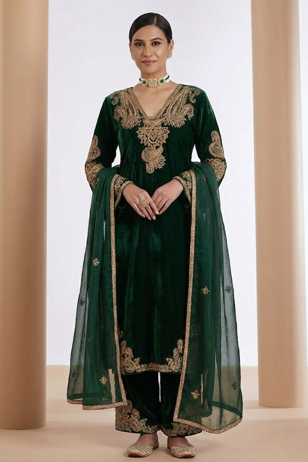 Green Embroidered Kurta Set with Organza Dupatta