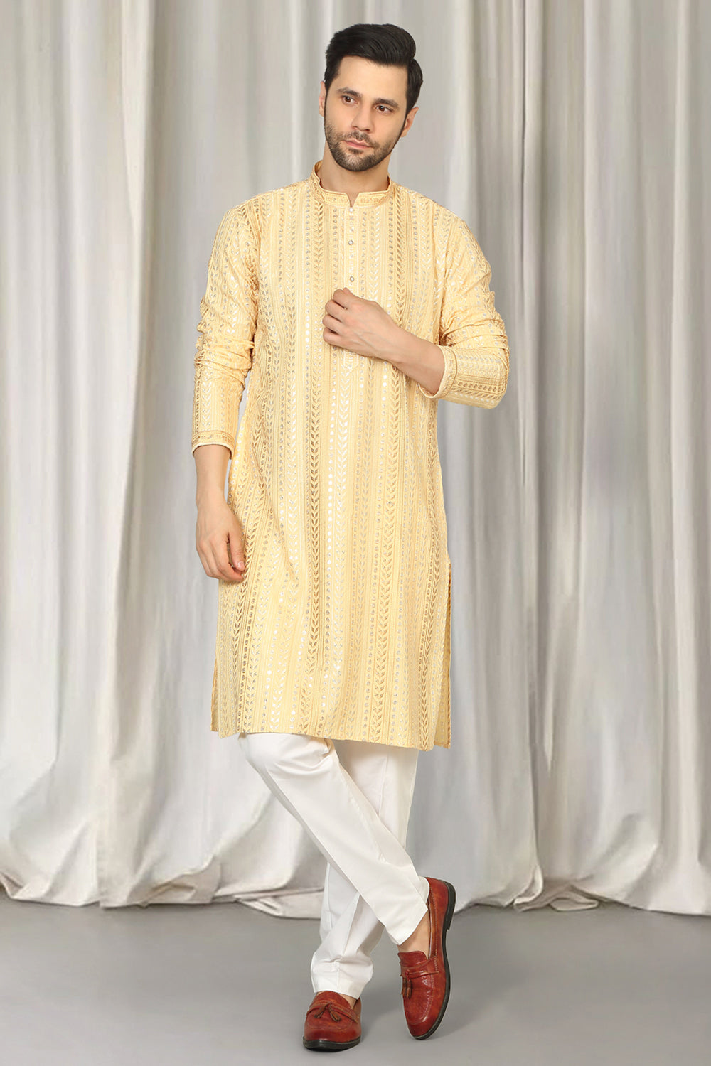 Harshollas Embroidered Kurta With Back Elastic Pants
