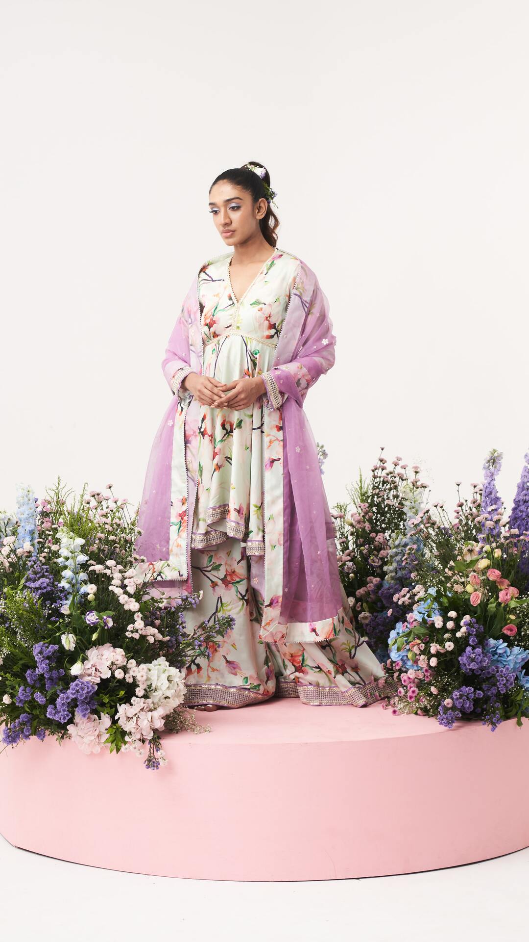 Lilium-Creme De Mint Sharara Set