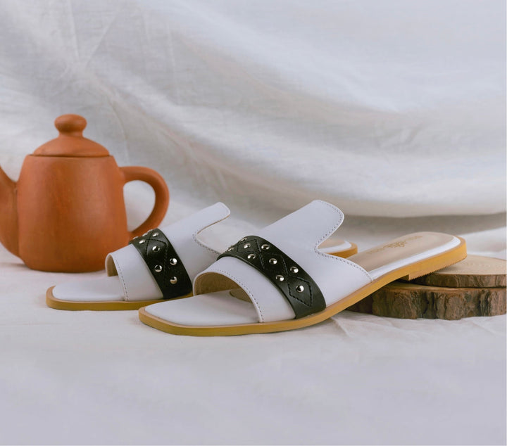 Neva Mule Flats - White