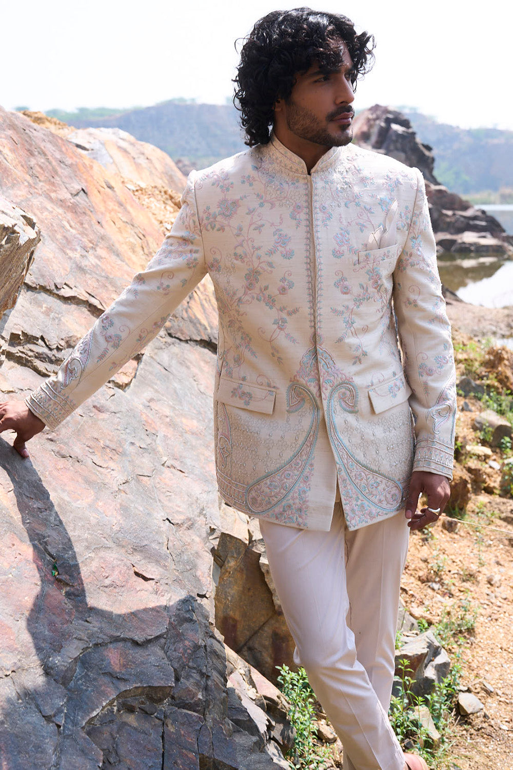 Ivory Pasiley Creeper Geometric Multithread Bandhgala Set