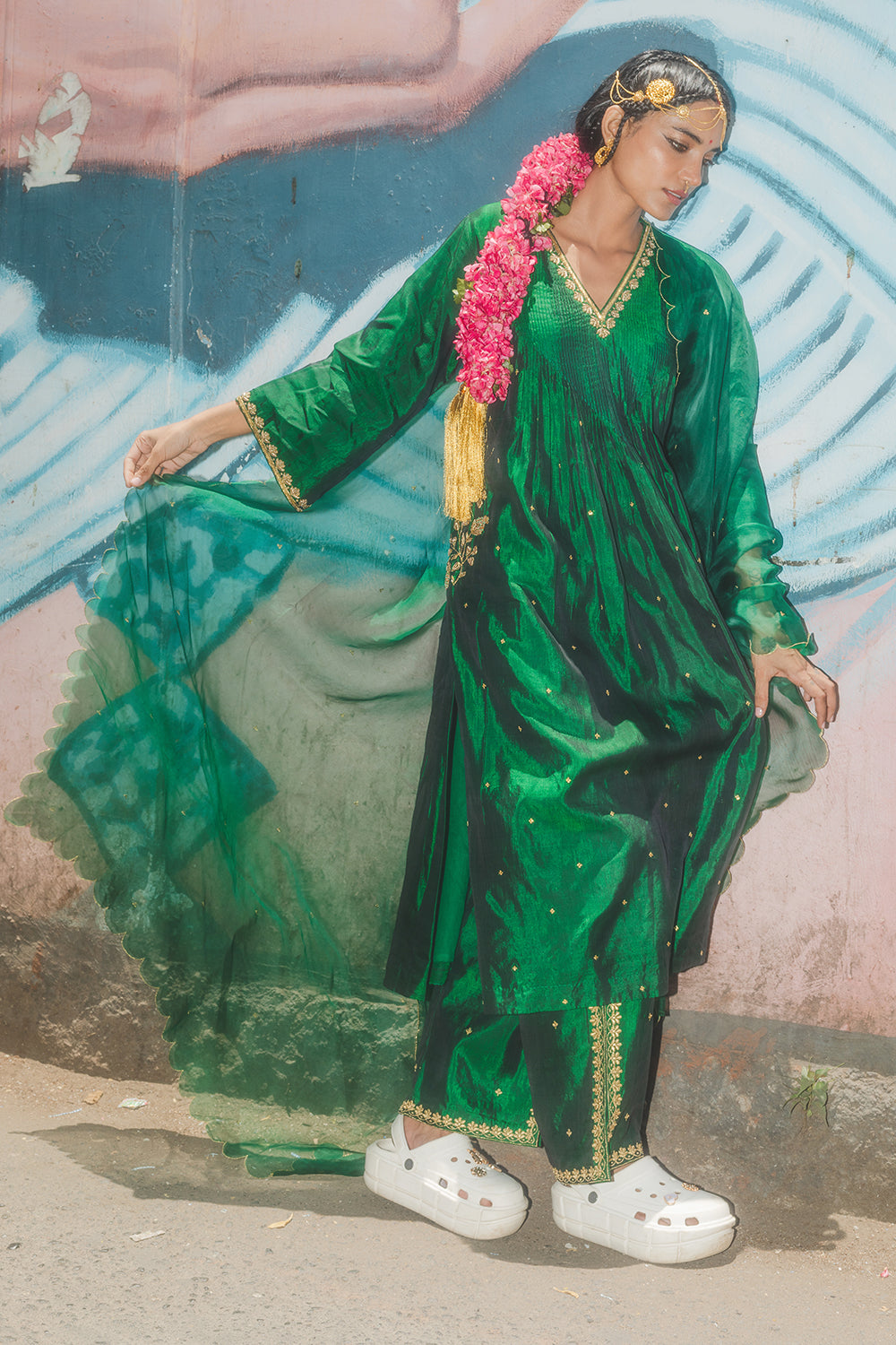 Jhilmil juhu Kurta set