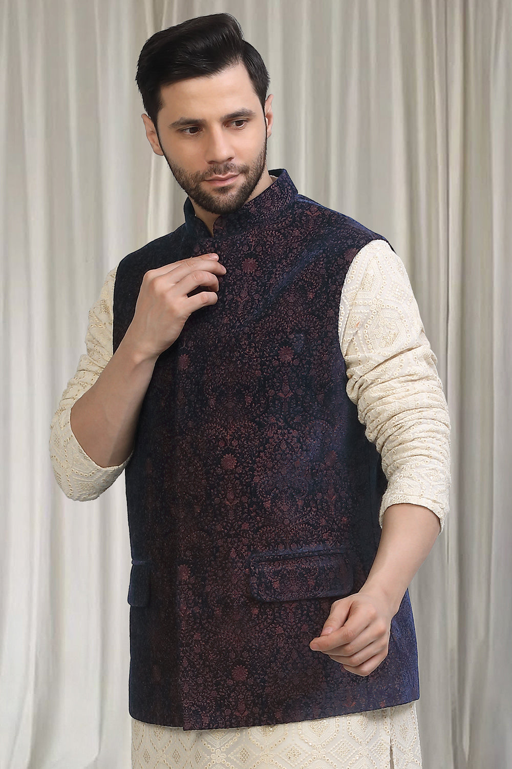 Khaas Intricate Embroidered Velvet Bandi Only