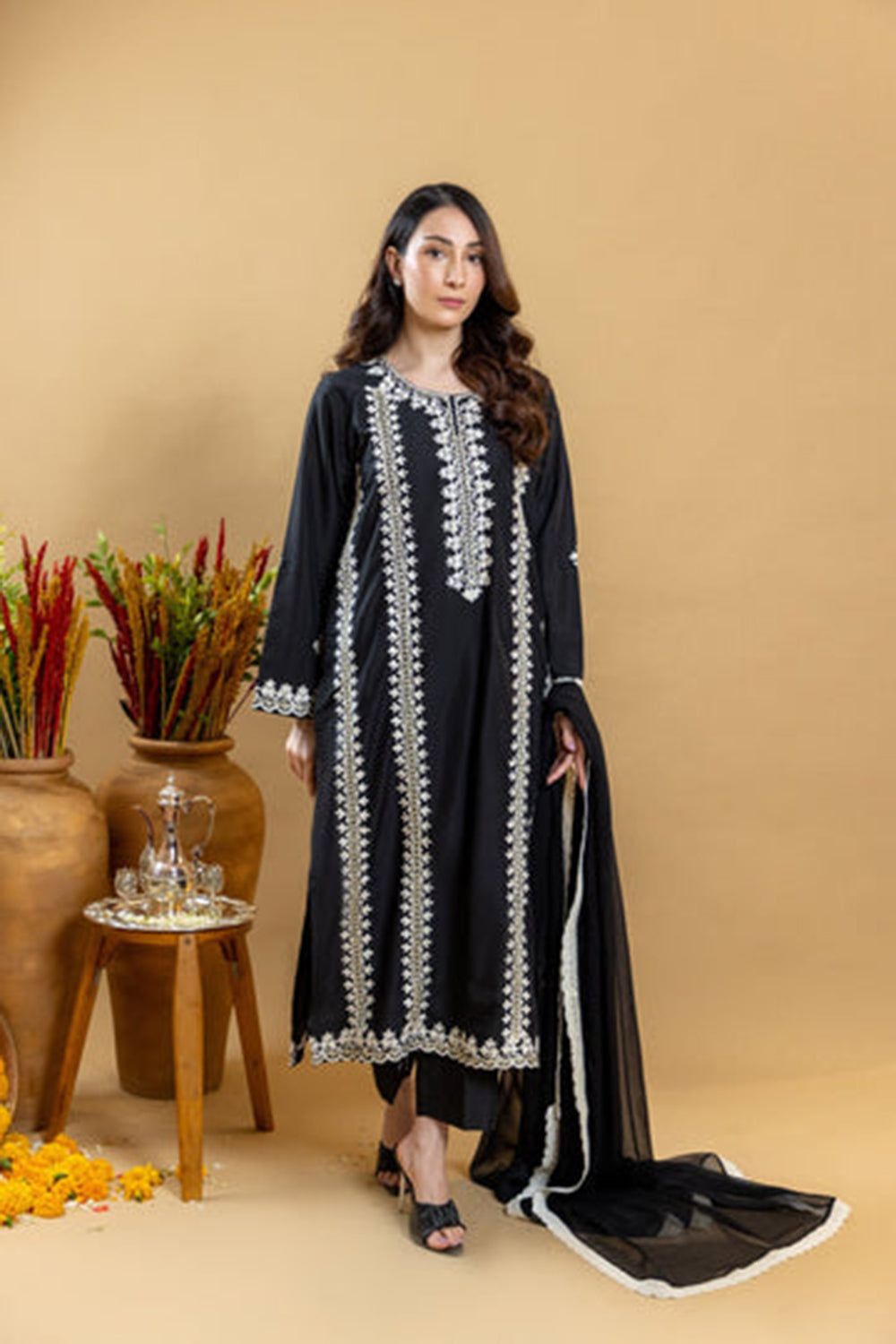 Khushboo & Pankaj Noir Ivory Embroidered Suit Set