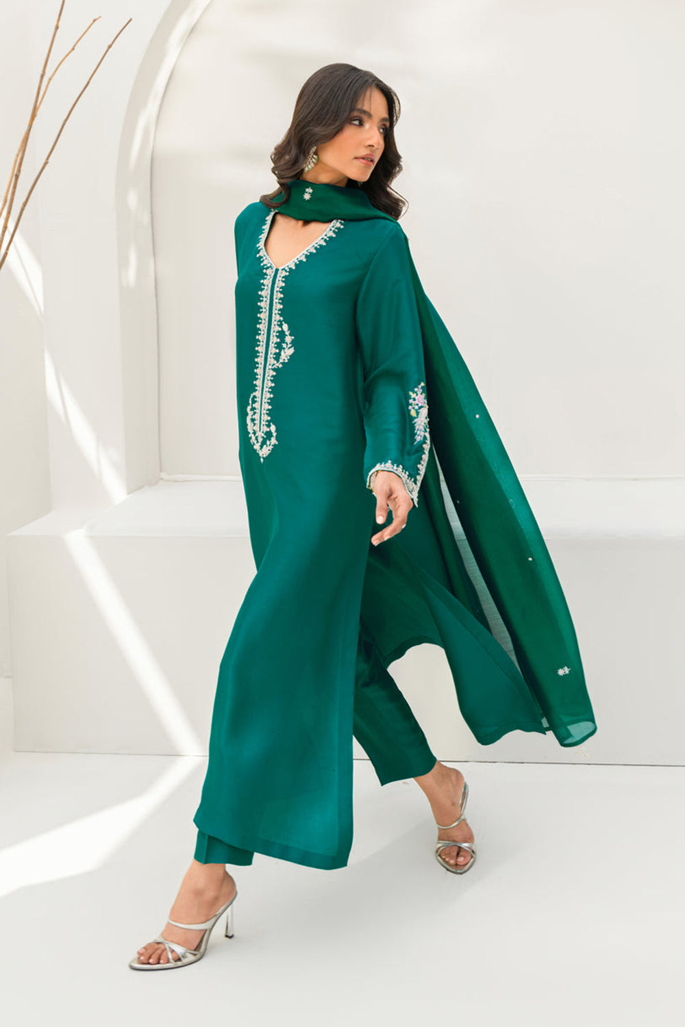 Khushboo & Pankaj Women Emerald Green Embroidered Silk Suit Set