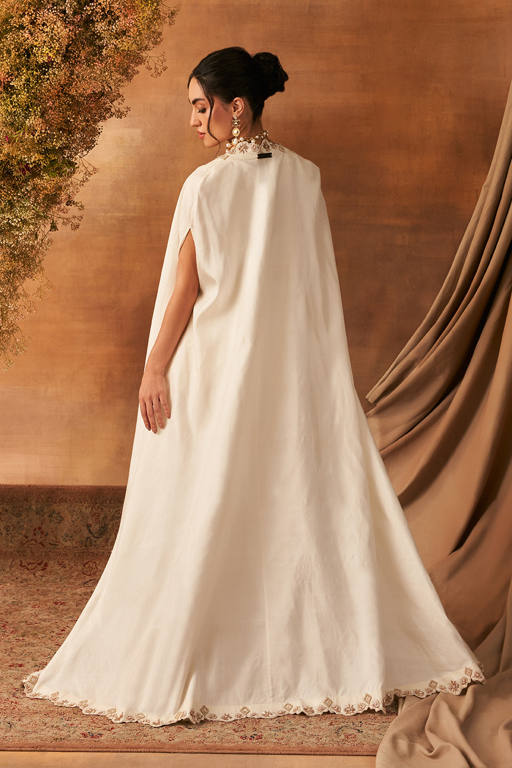 Kundo Whisper Dhoti Cape set