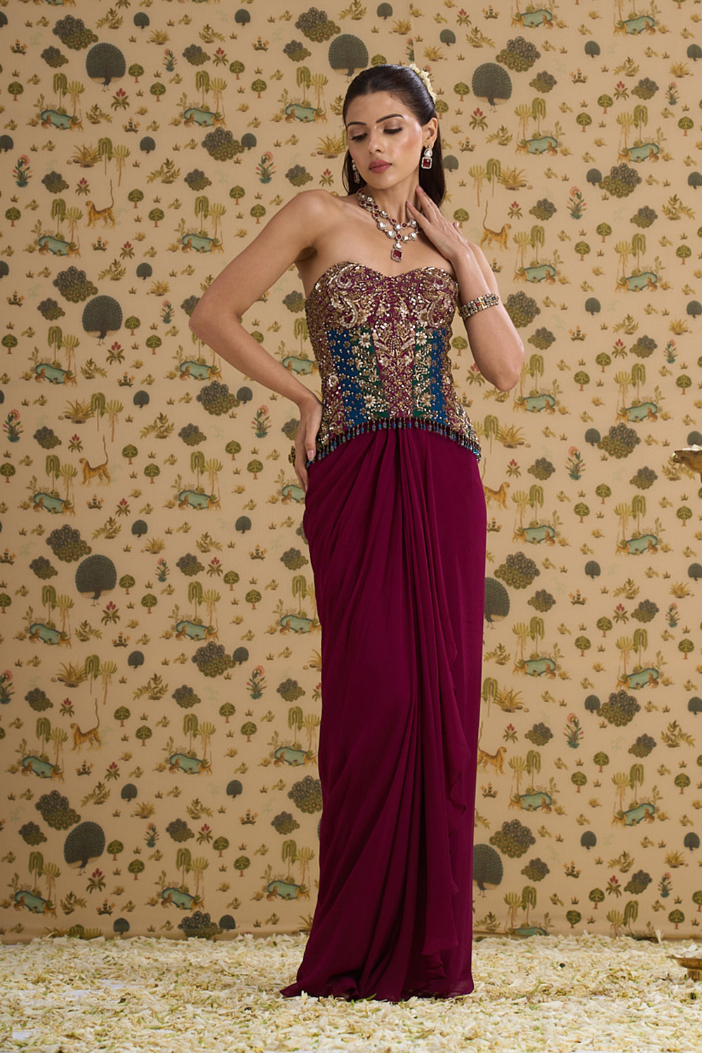 Manjari Cape Set