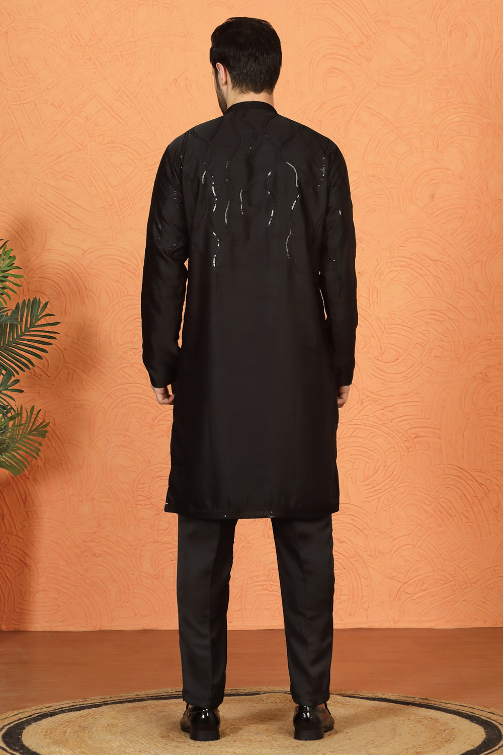 Mehfil-E-Khaas Embroidered Kurta Set with Back Elastic Pants