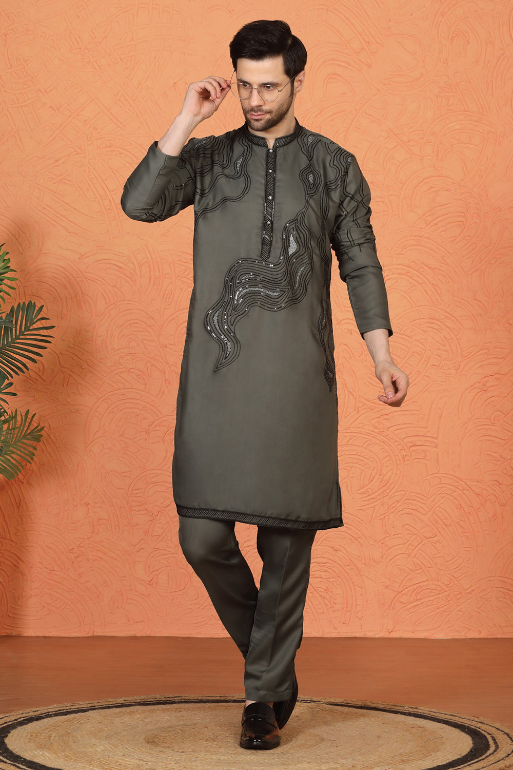 Mehfil-E-Khaas Embroidered Kurta Set with Back Elastic Pants