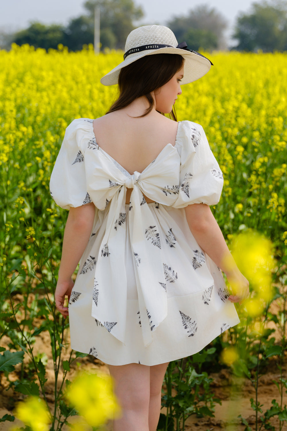 Monochrome Fern Short Bow Dress