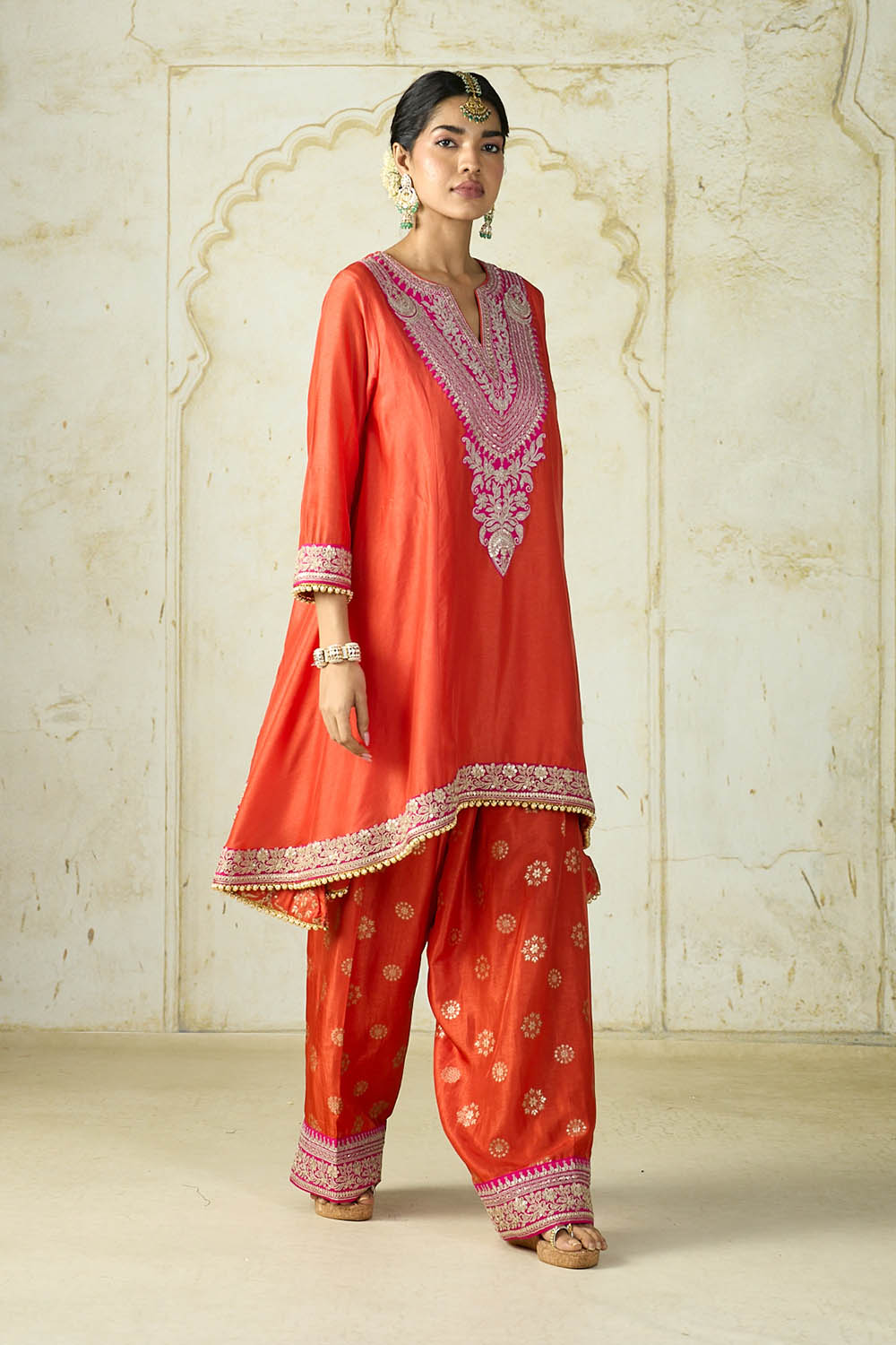 Nadia Farshi Set