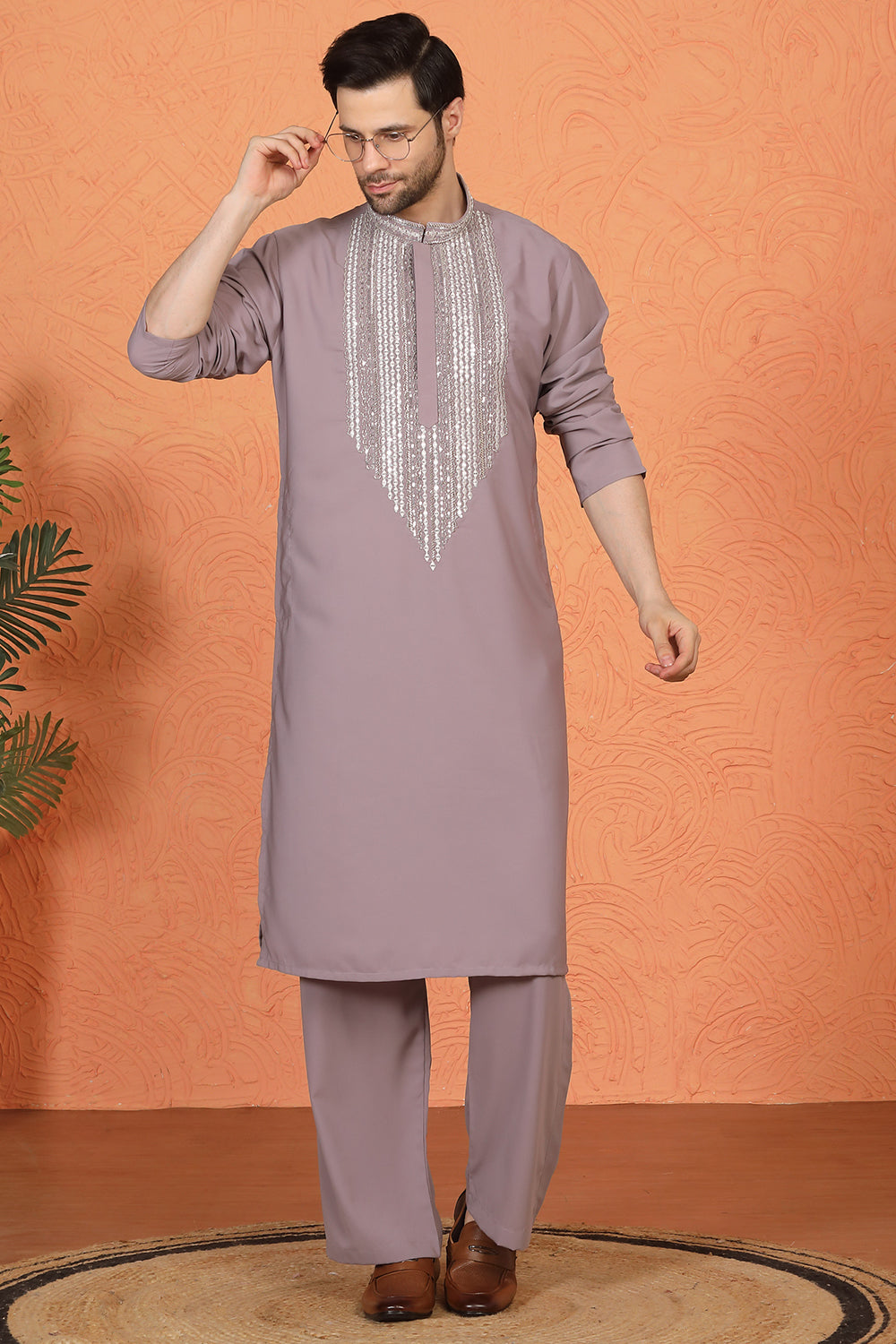 Nawaaz Embroidered Kurta with Loose Fit Parallel Matching Pants