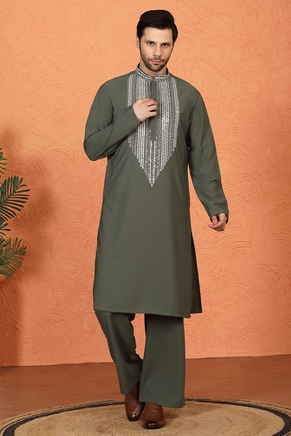 Nawaaz Embroidered Kurta with Loose Fit Parallel Matching Pants