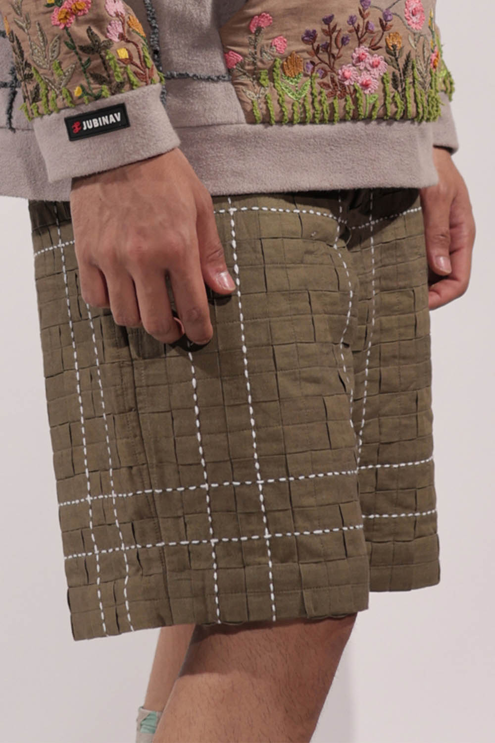 Olive linen woven shorts with Kantha detailing