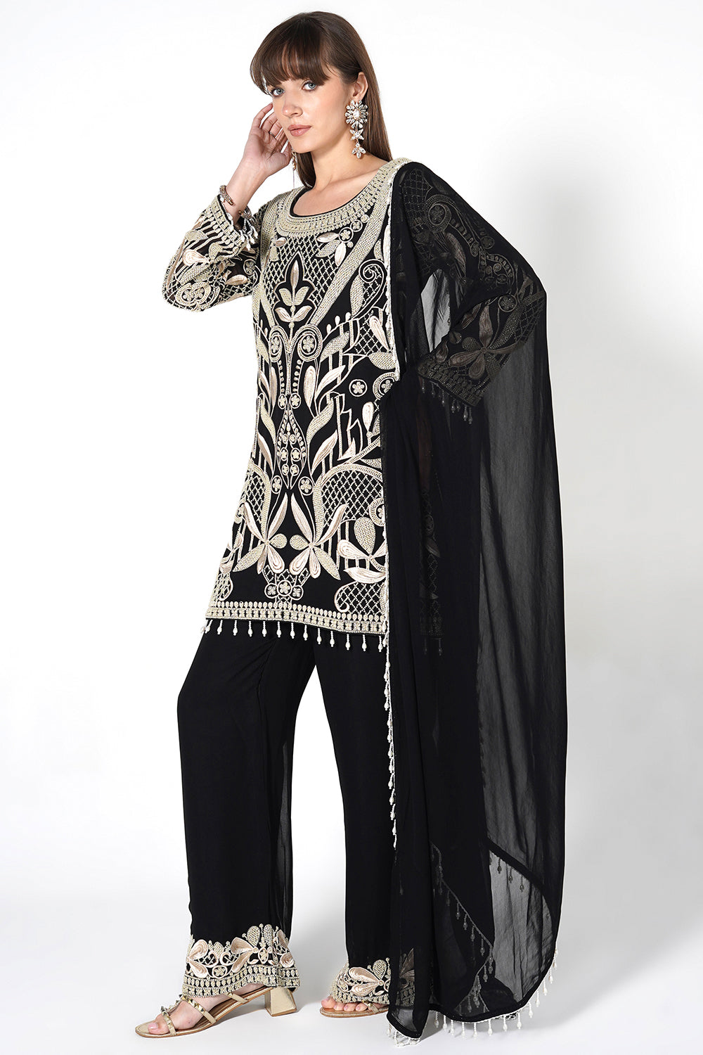 Ornate Floral Black Kurta Set With Embroidery And Scalloped Borders