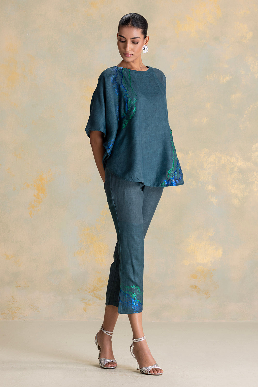 Peacock Veil Croissant Co-ord