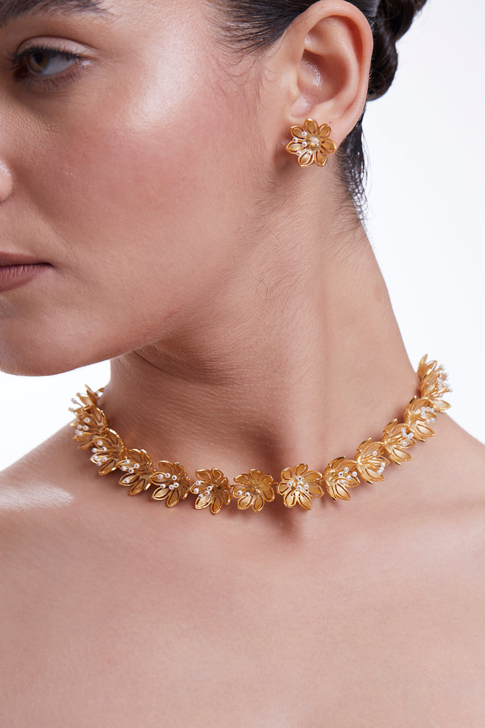 Pearly Golden Flower Earrings