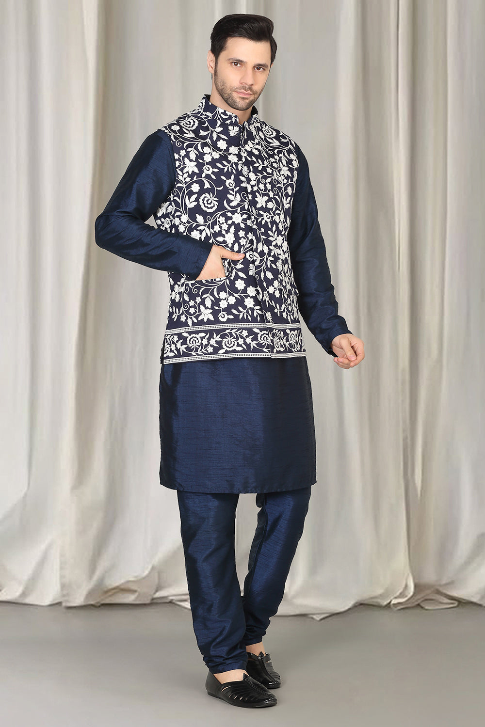 Phool Bahaar Embroidered Bandi With Kurta And Back Elastic Pants