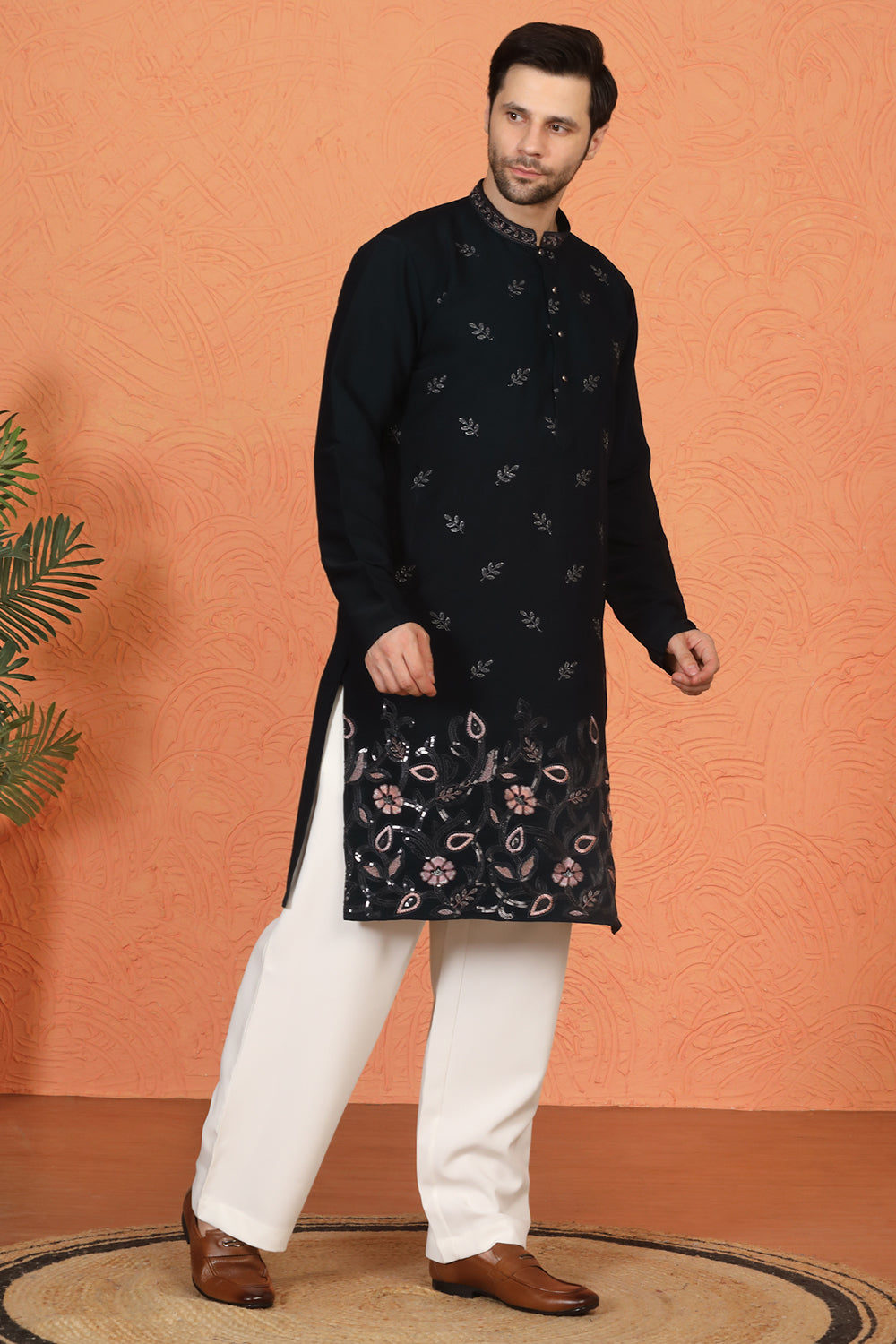 Phool Buta Patti Embroidered Kurta with Loose Fit Parallel Matching Pants