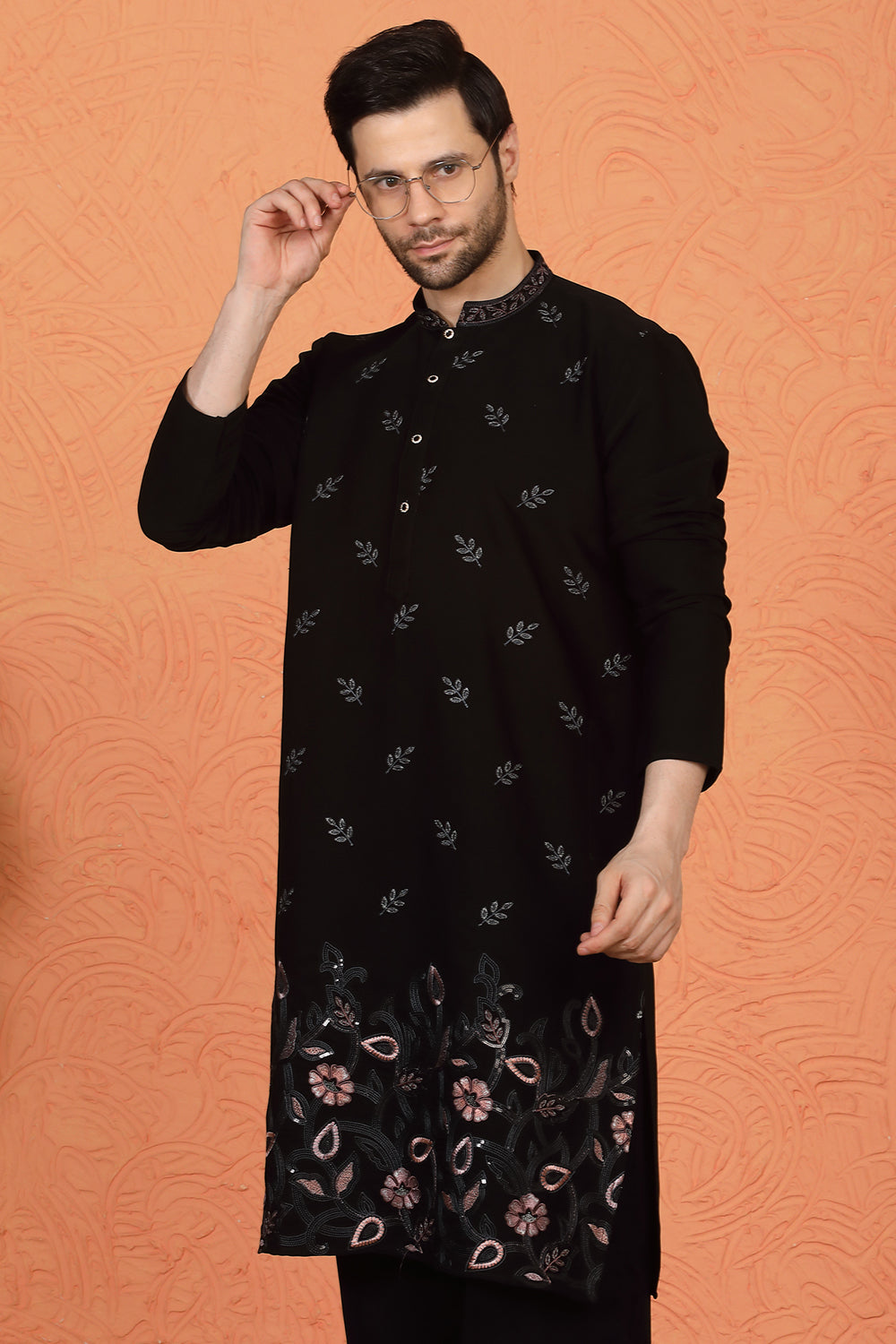 Phool Buta Patti Embroidered Kurta with Loose Fit Parallel Matching Pants