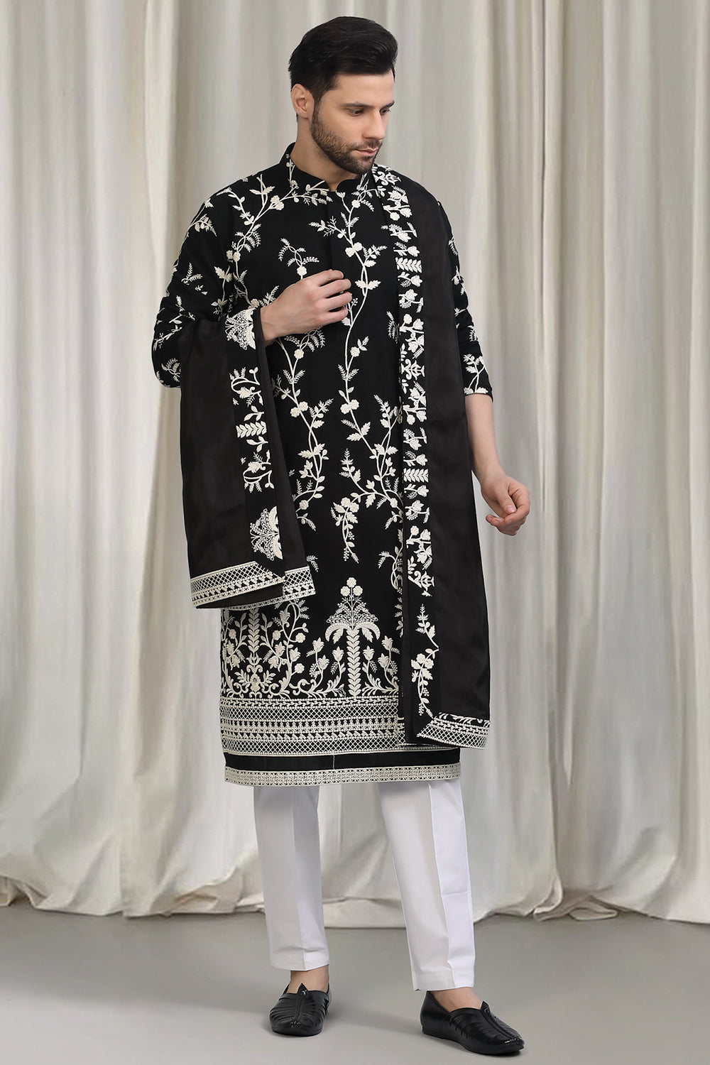 Phool Patti Embroidered Kurta With Back Elastic Pants And Dupatta