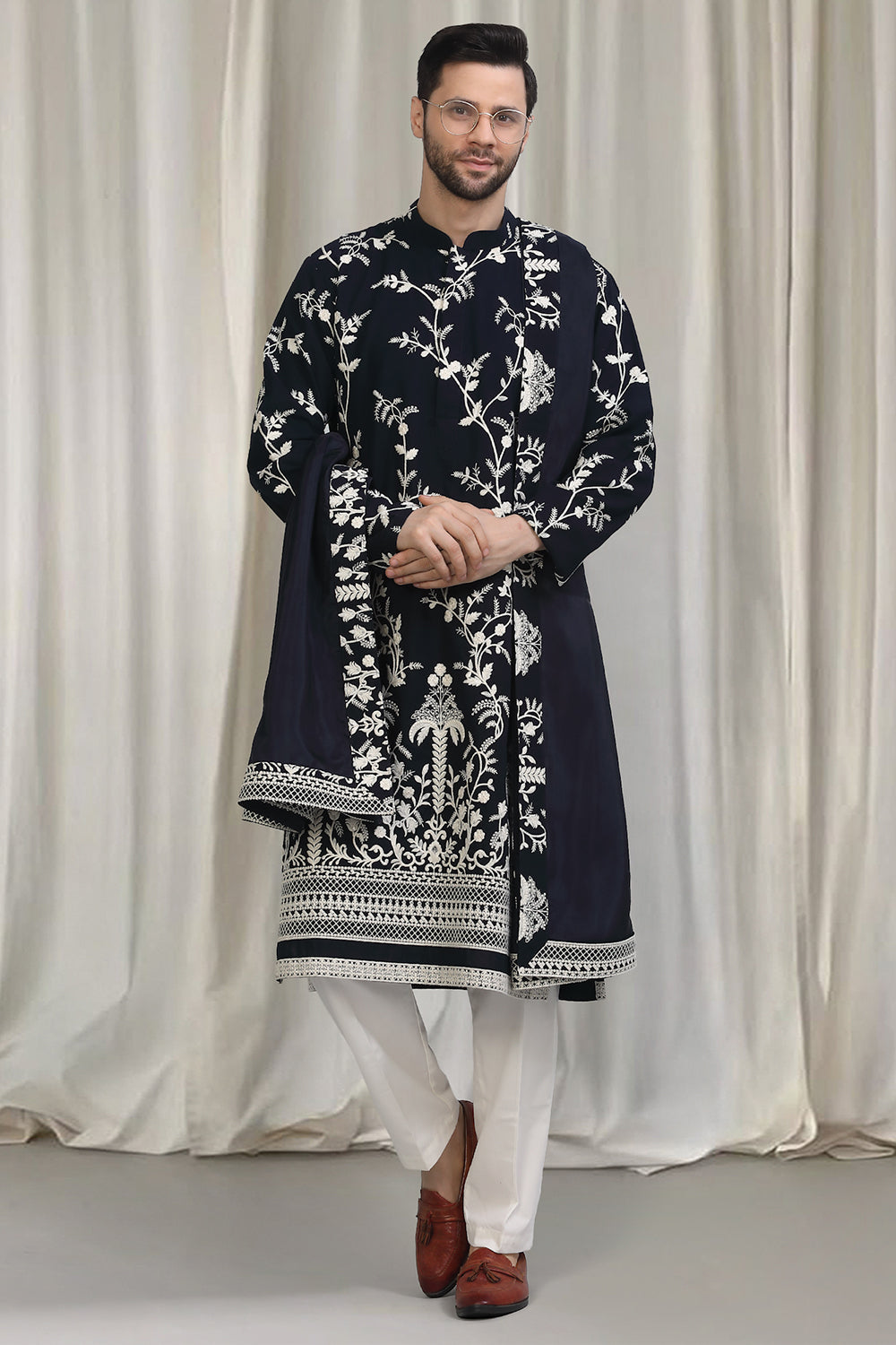 Phool Patti Embroidered Kurta With Back Elastic Pants And Dupatta