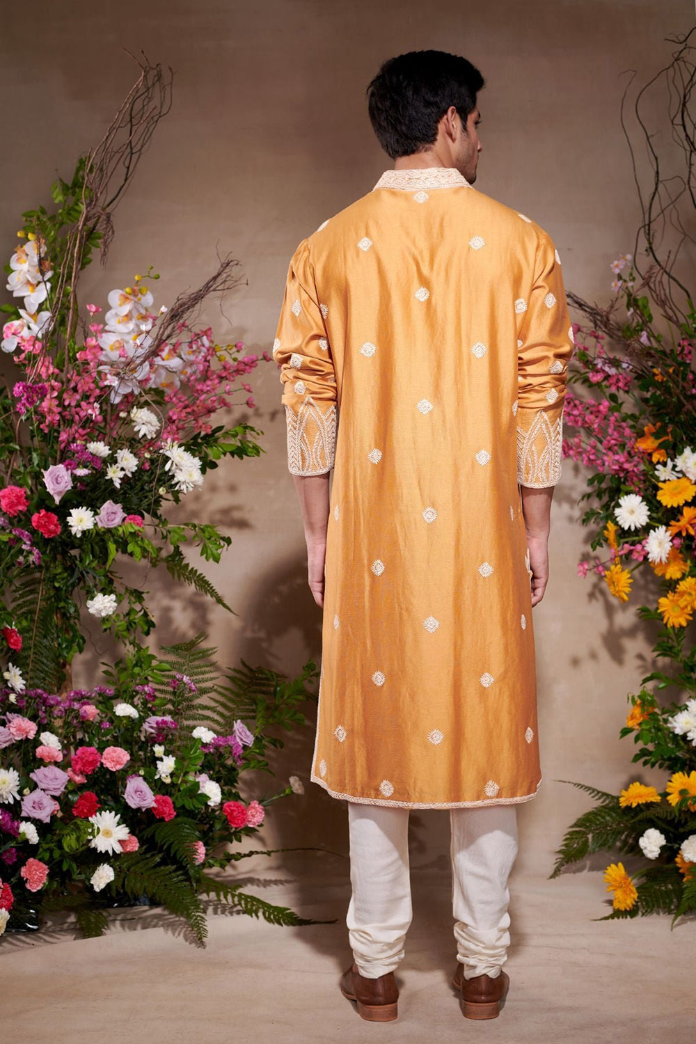 Pratap Kurta
