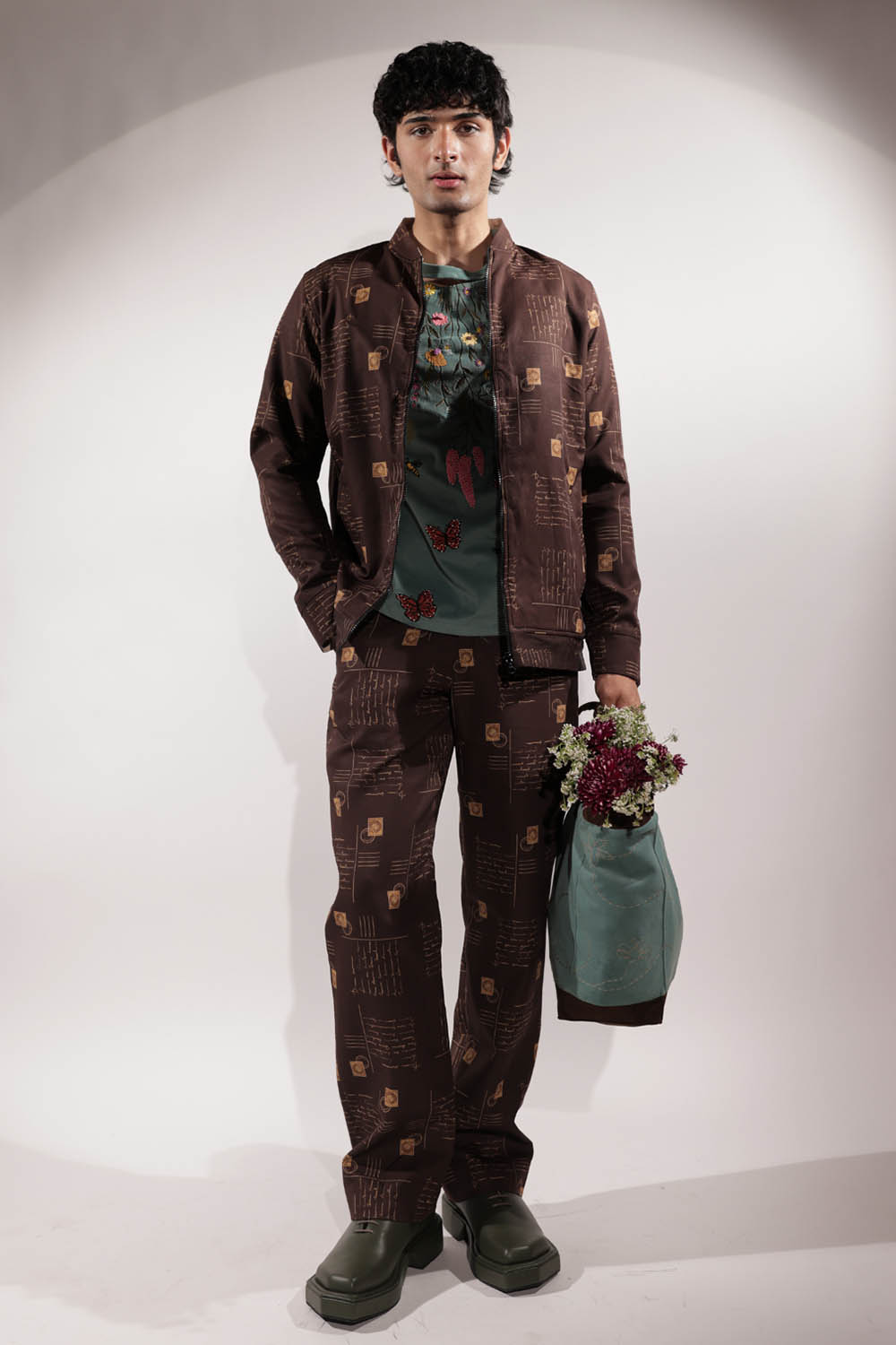 Reversible crepe jacket with dual postcard prints