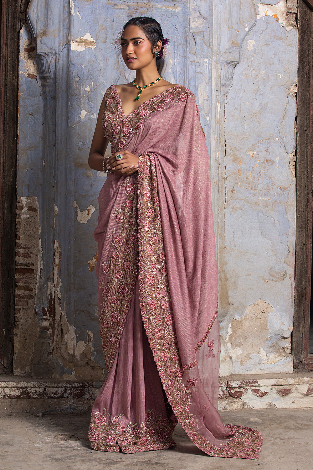 Rose 3D Work Saree With Belt