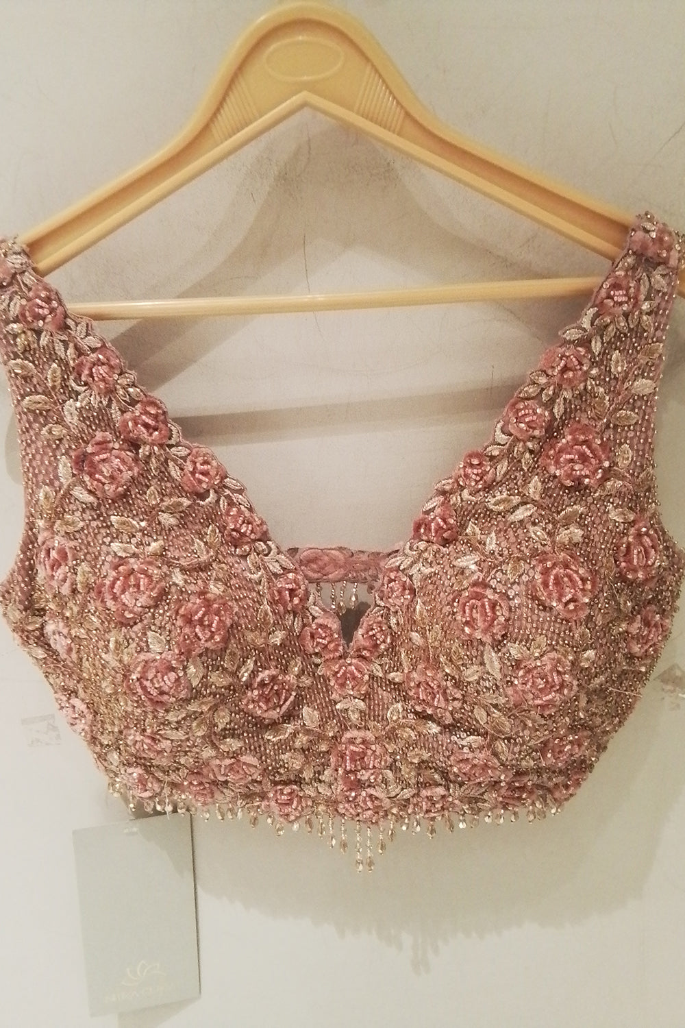 Rose 3D Work Saree With Belt