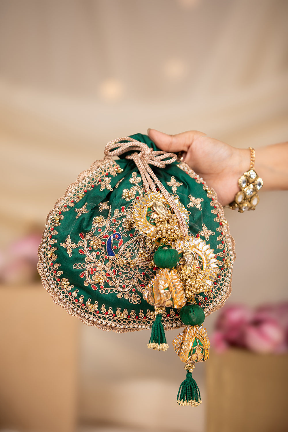 Ruvika Green Potli