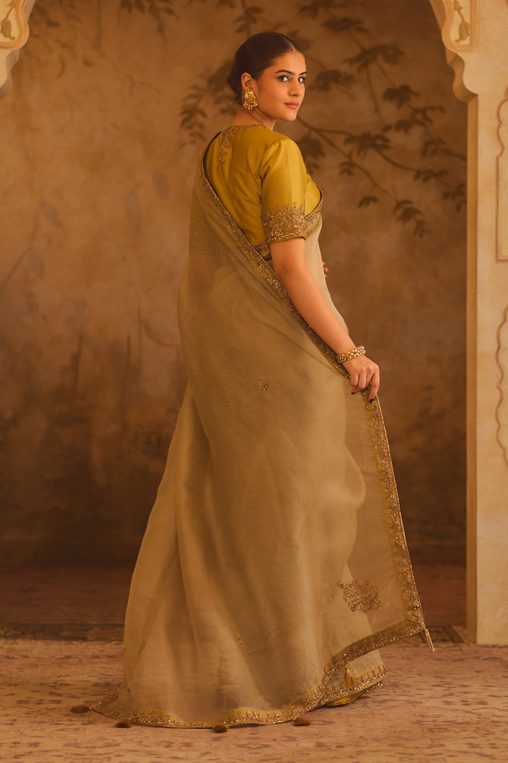 Tajra Grey & Green Organza Saree With Zero-Neck Blouse