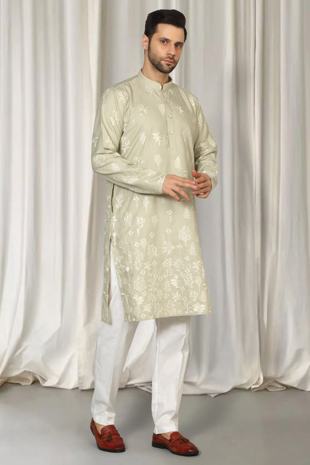 Upwan Embroidered Kurta Back Elastic Pants