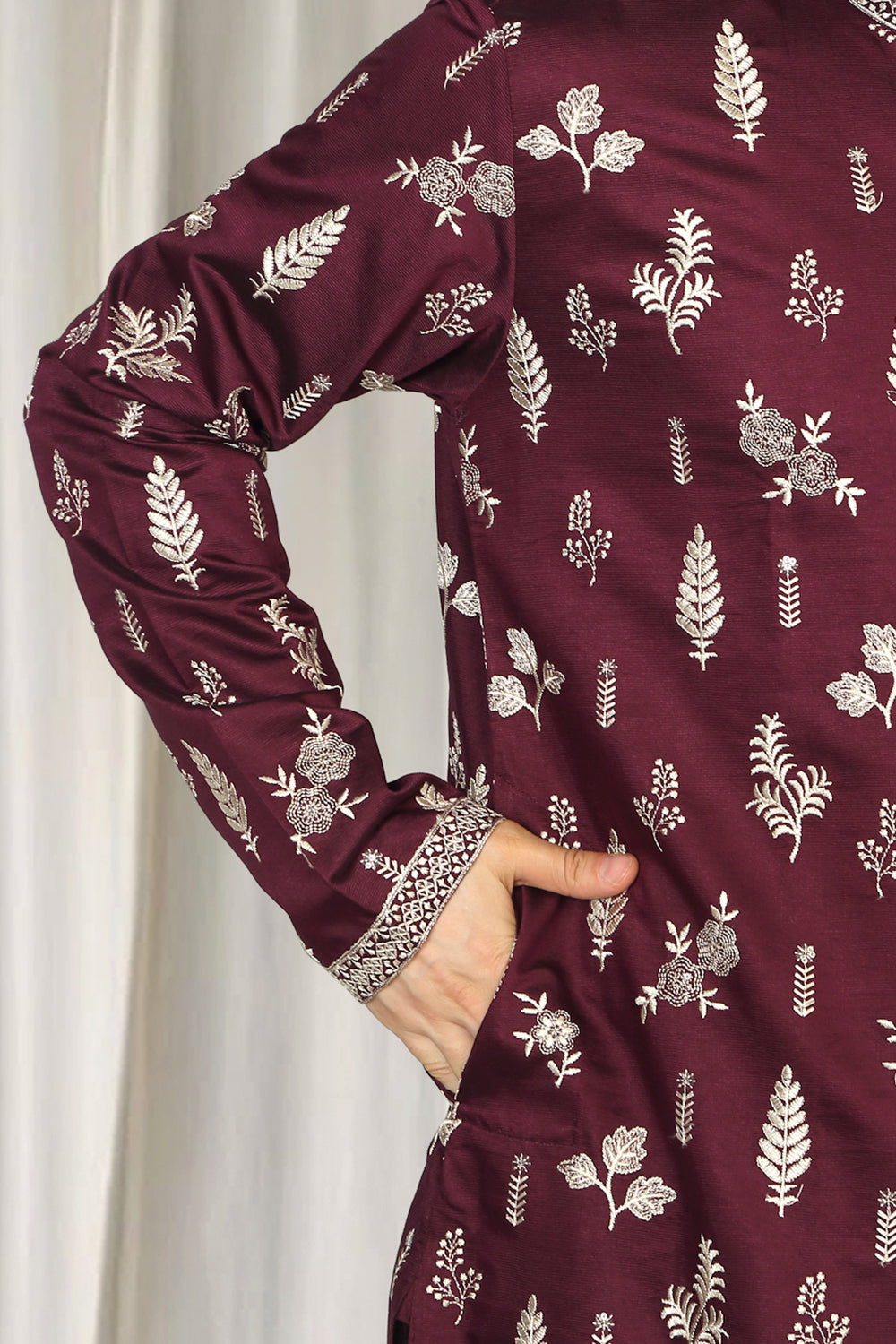 Upwan Embroidered Kurta Back Elastic Pants
