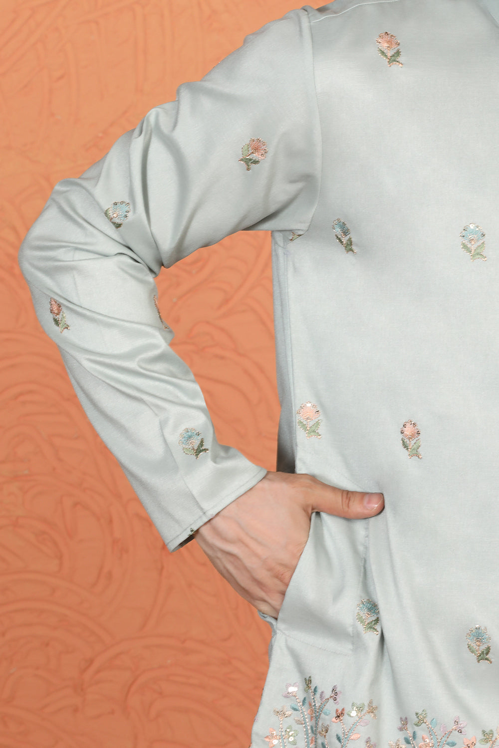 Upwan Utsav Embroidered Kurta with Loose Fit Parallel Pants