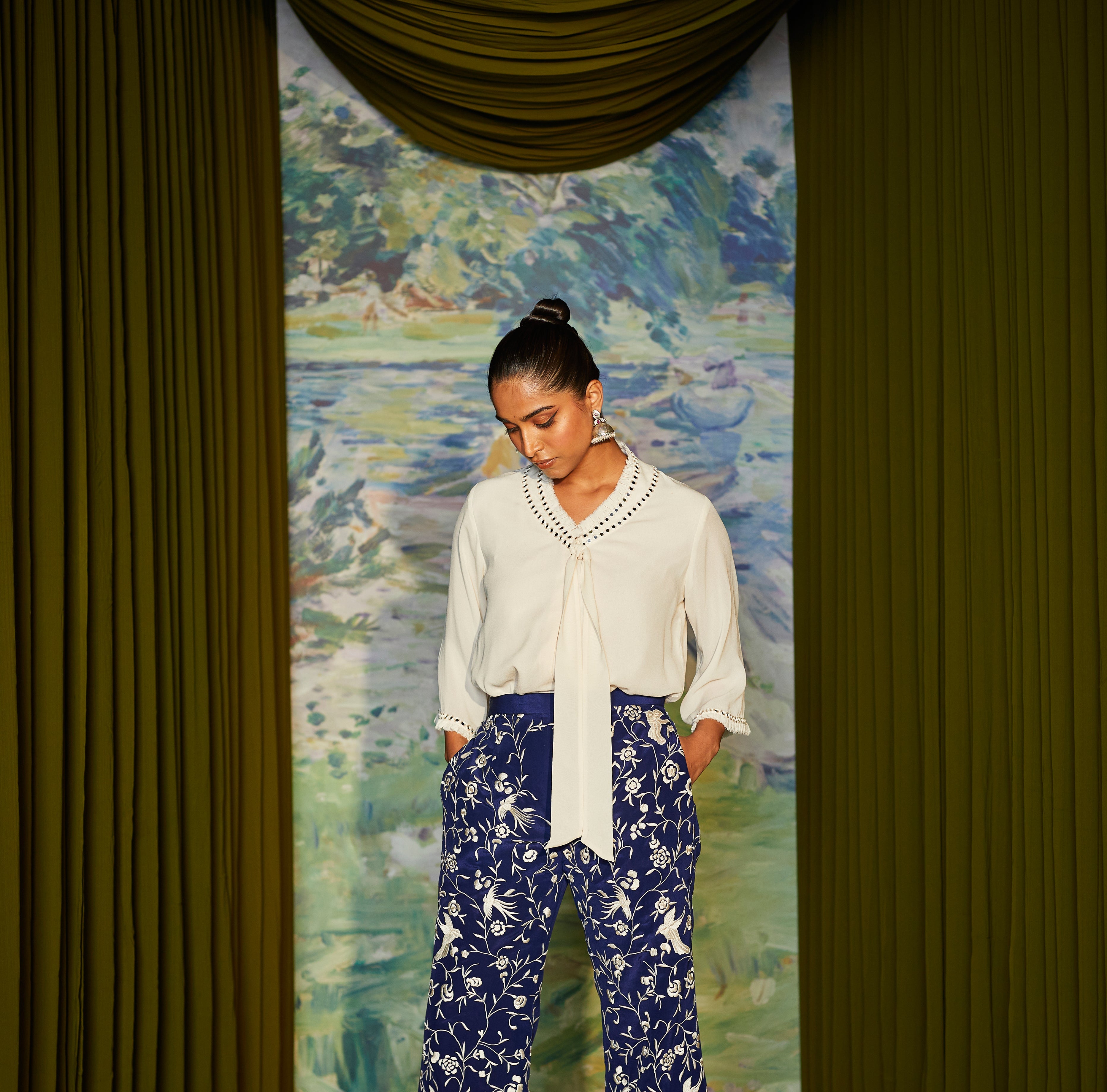 CY 29 India Bow Tie Top Front 1