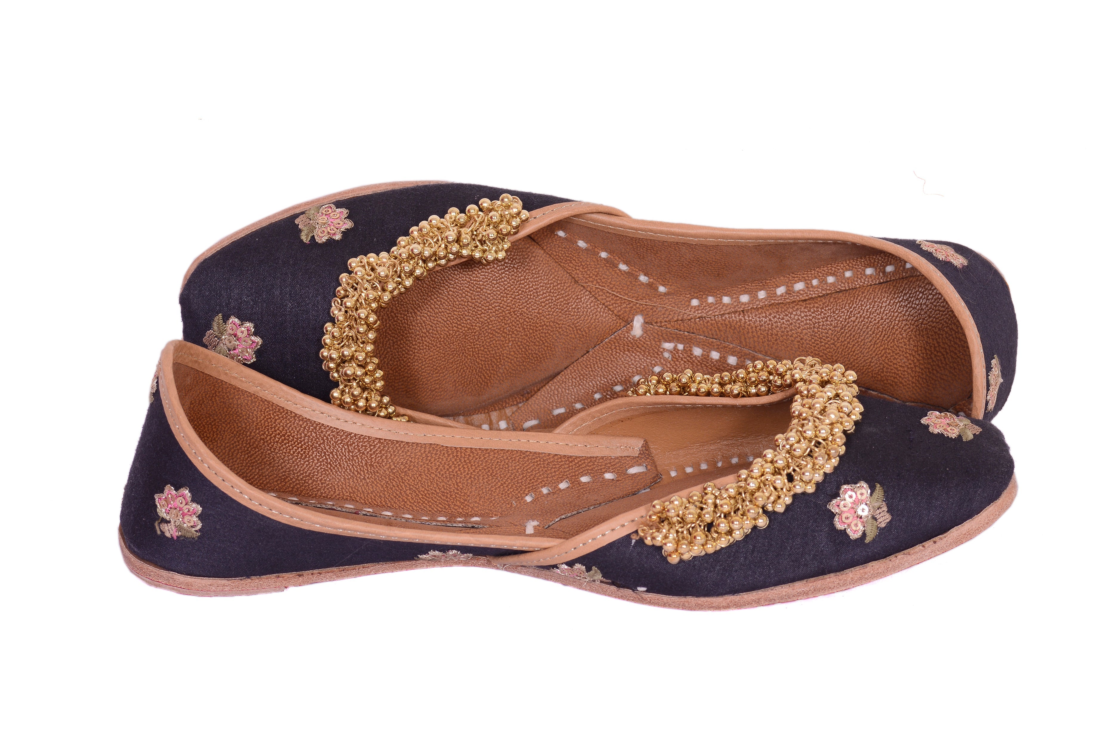 5 Elements by Radhika Gupta - Ghungroo Love - Black Jutti