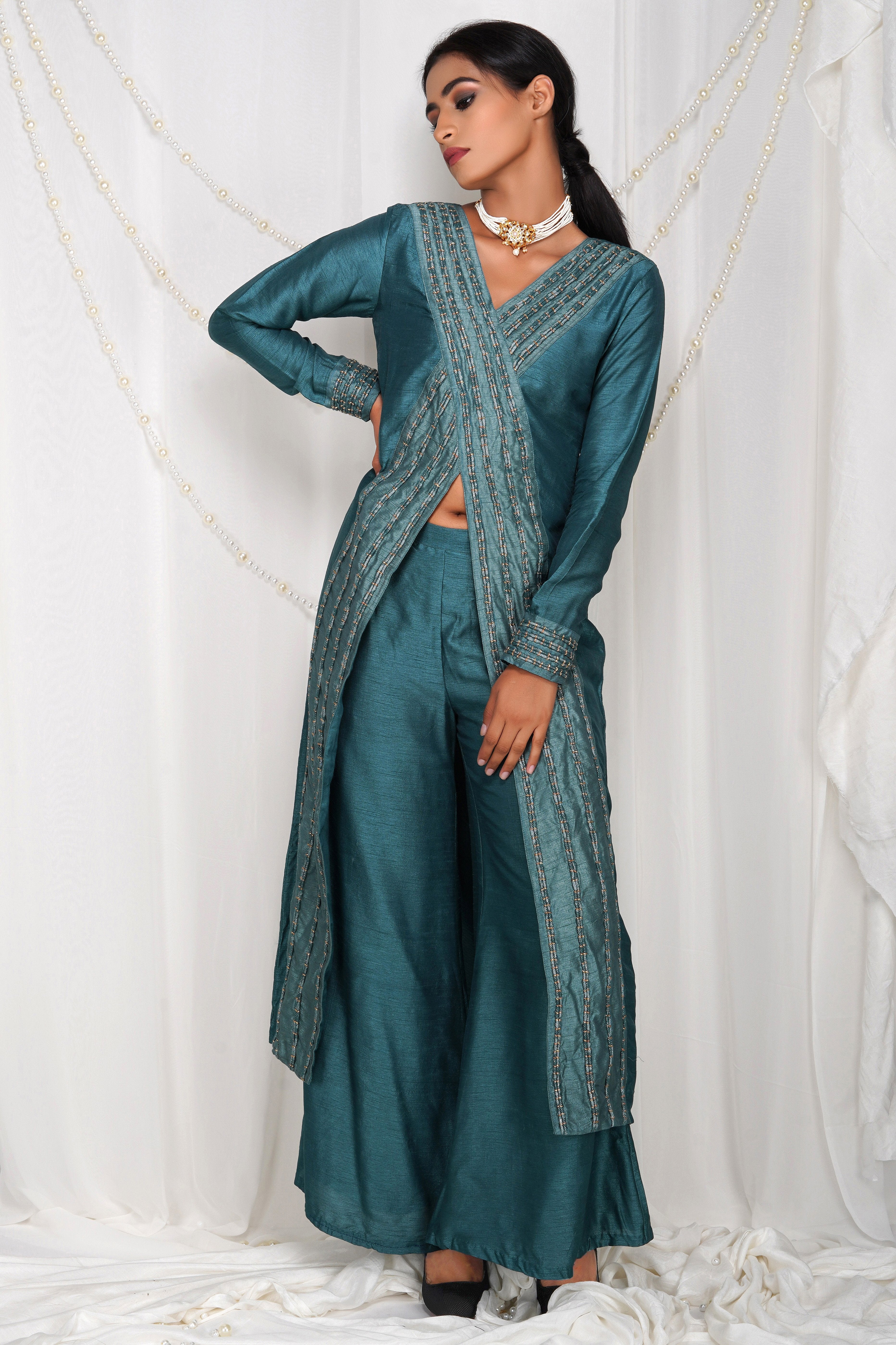 Bhagyashree Singh Raghuwanshi - Dori Front Cut Kurta Set